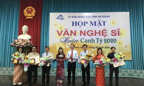 An Giang phát huy tiềm năng sáng tạo của văn nghệ sĩ phục vụ phát triển kinh tế - xã hội